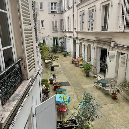 Au Bas De Montmartre ! Appartamento Parigi
